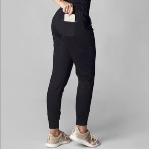 Benefit medical nexus jogger scrub pants